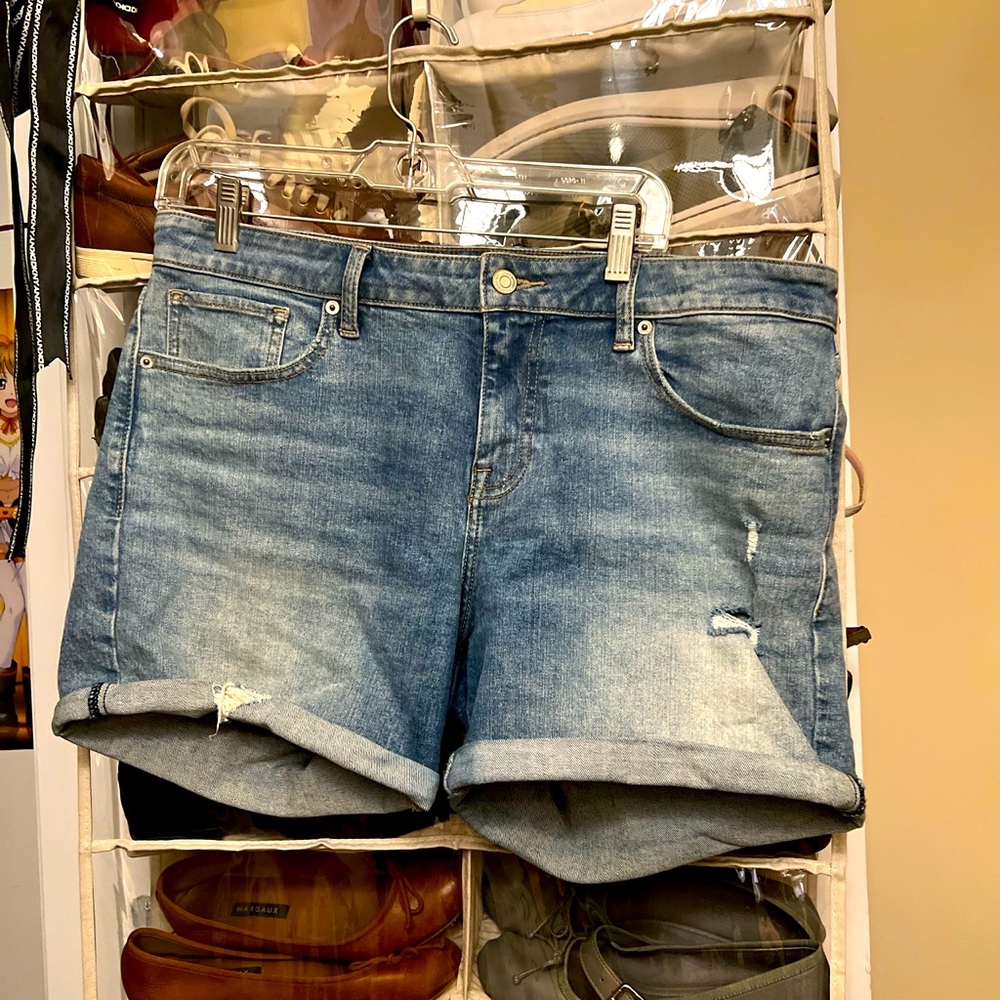 Lucky Brand Mid Rise mid wash distressed jean shorts